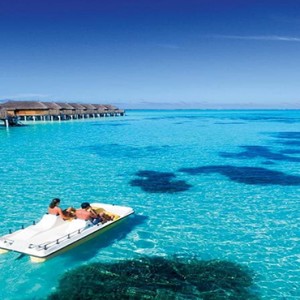 Constance Moofushi - Luxury Maldives Honeymoon Packages - Watersport activity2