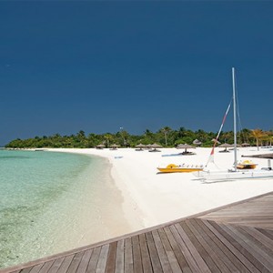 Constance Moofushi - Luxury Maldives Honeymoon Packages - beach activities