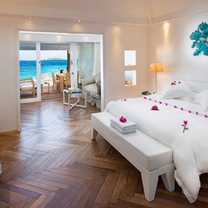 Diamonds Athuruga - Luxury Maldives Honeymoon Packages - Junior Suite