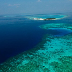 Diamonds Athuruga - Luxury Maldives Honeymoon Packages - aerial view