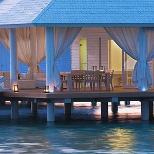 Diamonds Athuruga - Luxury Maldives Honeymoon Packages - overwater villa