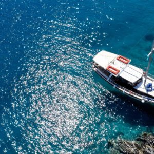 Greece Honeymoon Packages Blue Palace Resort And Spa Caique Sailing