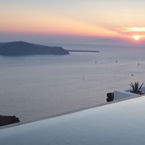 Greece Honeymoon Packages Grace Santorini Pool 2