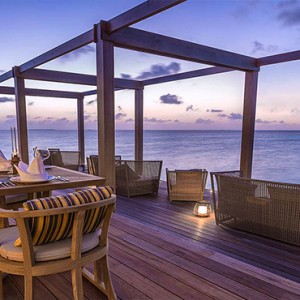 Hurawalhi Island - Luxury Maldives Honeymoon Packages - Aquarium Restaurant and Bar