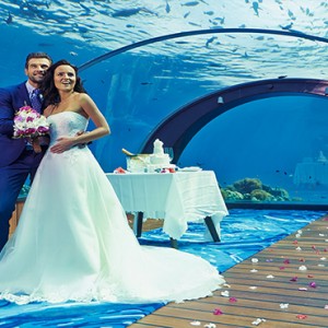 Hurawalhi Island - Luxury Maldives Honeymoon Packages - wedding at the underwater restaurant1