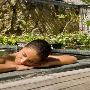 JA Manafaru - Luxury Maldives honeymoon packages - spa pool