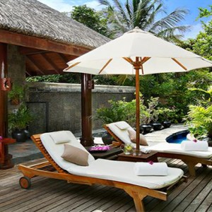 JA Manafaru - Luxury Maldives honeymoon packages - spa relaxation area