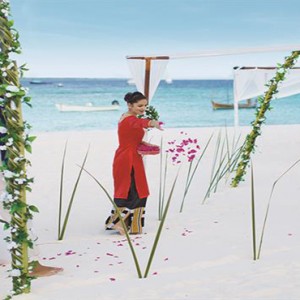 JA Manafaru - Luxury Maldives honeymoon packages - wedding1