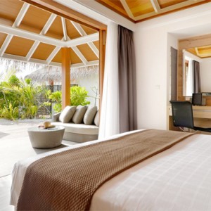 Kandolhu Maldives - Luxury Maldives Honeymoon Packages - Jacuzzi Beach Villa