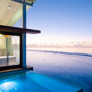 Kandolhu Maldives - Luxury Maldives Honeymoon Packages - Ocean Pool Villa at night