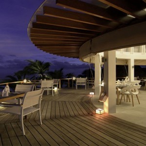 Kandolhu Maldives - Luxury Maldives Honeymoon Packages - Olive at night