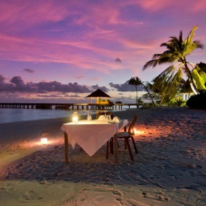 Kandolhu Maldives - Luxury Maldives Honeymoon Packages - Private dining