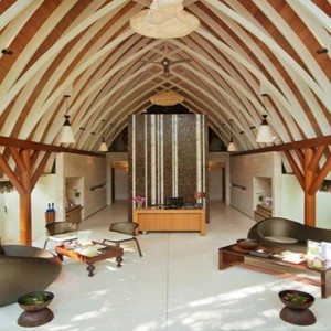 Kandolhu Maldives - Luxury Maldives Honeymoon Packages - Spa Reception