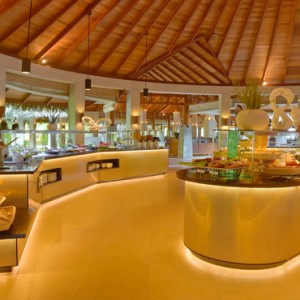 Kuramathi Maldives - Luxury Maldives Honeymoon Packages - Haruge, Malaafaiy, Farivalhu buffet