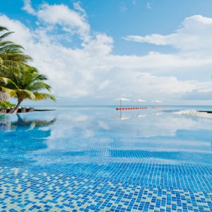 Kuramathi Maldives - Luxury Maldives Honeymoon Packages - Main pool