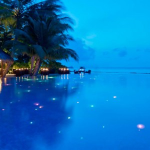 Kuramathi Maldives - Luxury Maldives Honeymoon Packages - Pool at night