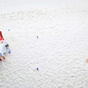 Kuramathi Maldives - Luxury Maldives Honeymoon Packages - Private beach dining experience