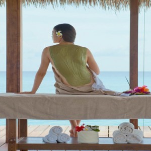 Kuramathi Maldives - Luxury Maldives Honeymoon Packages - spa treatment