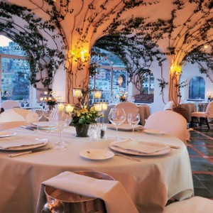 Le Sirenuse - Luxury Italy Honeymoon Packages - La Sponda Restaurant