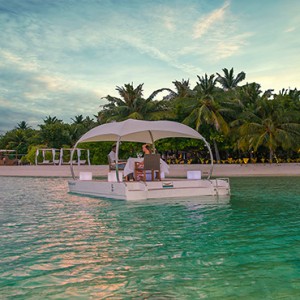 Lily Beach Resort and Spa at Huvahendhoo - Luxury Maldives Honeymoon Packages - Hamacland private dining