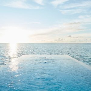 Maldives Honeymoon Packages Sun Siyam Vilu Reef Aqua Suite3