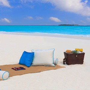 Milaidhoo Island Maldives - Luxury Maldives Honeymoon Packages - sandbank