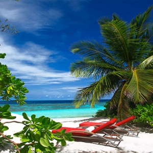 OBLU by Atmosphere at Helengali - Luxury Maldives Honeymoon Packages - Beach