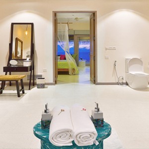OBLU by Atmosphere at Helengali - Luxury Maldives Honeymoon Packages - Lagoon Villas with plunge pool bathroom