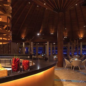 Ozen by Atmosphere at Maadhoo Island - Luxury Maldives Honeymoon Packages - The Palm restaurant