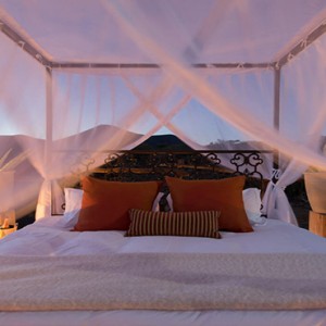 Samara Private Game Reserve - Luxury South Africa Honeymoon Packages - Star bed