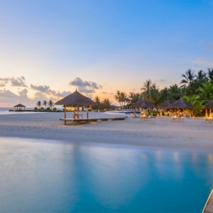 Velassaru Maldives - Luxury Maldives Honeymoon Packages - Sand restaurant exterior