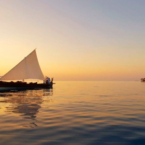 Velassaru Maldives - Luxury Maldives Honeymoon Packages - Sunset cruise