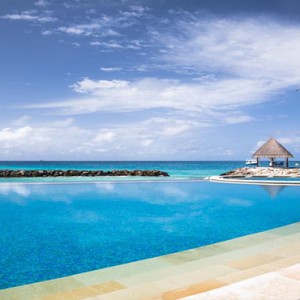 Vivanta By Taj - Coral Reef - Luxury Maldives Honeymoon Packages - Infinity pool