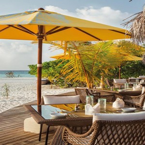 Drift Thelu Velga Retreat - Luxury Maldives Honeymoon packages - Beach bar