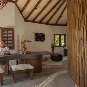 Drift Thelu Velga Retreat - Luxury Maldives Honeymoon packages - Spa reception