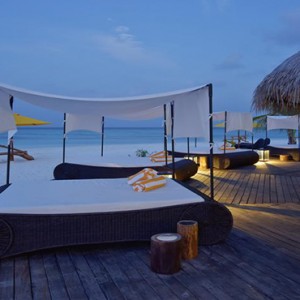 Drift Thelu Velga Retreat - Luxury Maldives Honeymoon packages - sun loungers