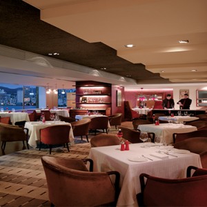 Hong Kong Honeymoon Packages Kowloon Shangri La Angelini Restaurant