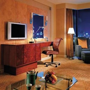 Hong Kong Honeymoon Packages Kowloon Shangri La Premier Harbour View Suite