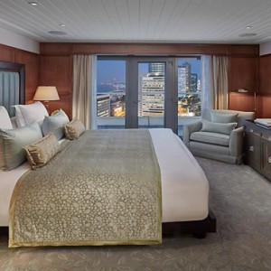 Hong Kong Honeymoon Packages Mandarin Oriental Hong Kong Tamar Suite2