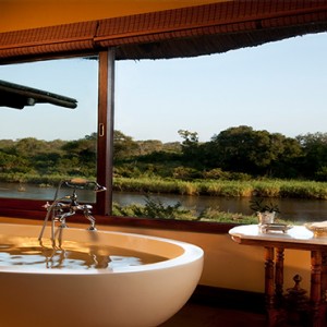 Lion Sands Game Reserve - Luxury South Africa Honeymoon Packages - Narina Lodge bathroom