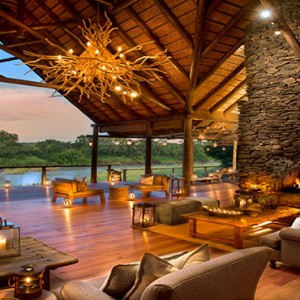 Lion Sands Game Reserve - Luxury South Africa Honeymoon Packages - Narina Lodge lounge