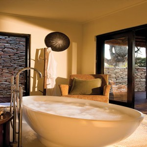 Lion Sands Game Reserve - Luxury South Africa Honeymoon Packages - River lodge bathroom