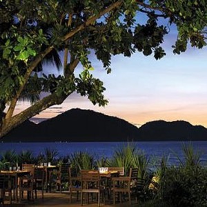 Malaysia Honeymoon Packages Shangri La Rasa Sayang Resort Pinang Restaurant & Bar