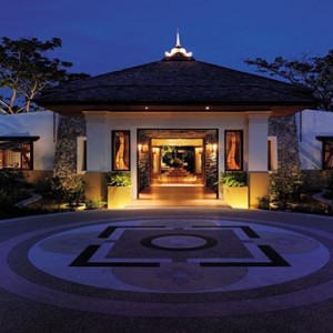 Malaysia Honeymoon Packages Shangri La Tanjung Aru Resort And Spa CHI, The Spa Entrance