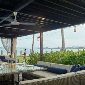 Malaysia Honeymoon Packages Shangri La Tanjung Aru Resort And Spa Coco Joe's Bar And Grill