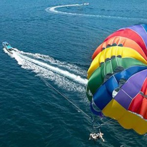 Malaysia Honeymoon Packages Shangri La Tanjung Aru Resort And Spa Parasailing