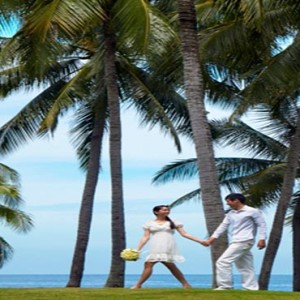 Malaysia Honeymoon Packages Shangri La Tanjung Aru Resort And Spa Wedding2