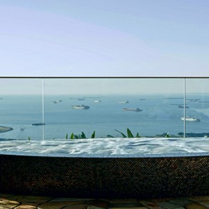 Marina Bay Sands - Luxury Singapore Honeymoon Packages - jacuzzi