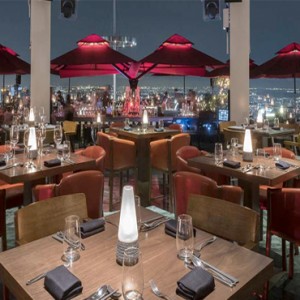 Marina Bay Sands - Luxury Singapore Honeymoon Packages - Ce La Vi restaurant and sky bar