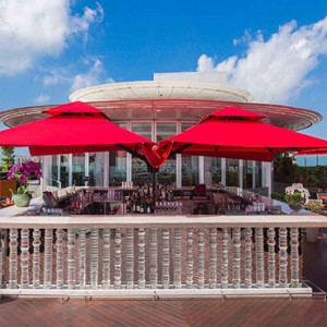 Marina Bay Sands - Luxury Singapore Honeymoon Packages - Ce La Vi restaurant and sky bar1